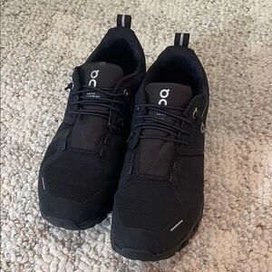 On cloud womens Black Shoes
